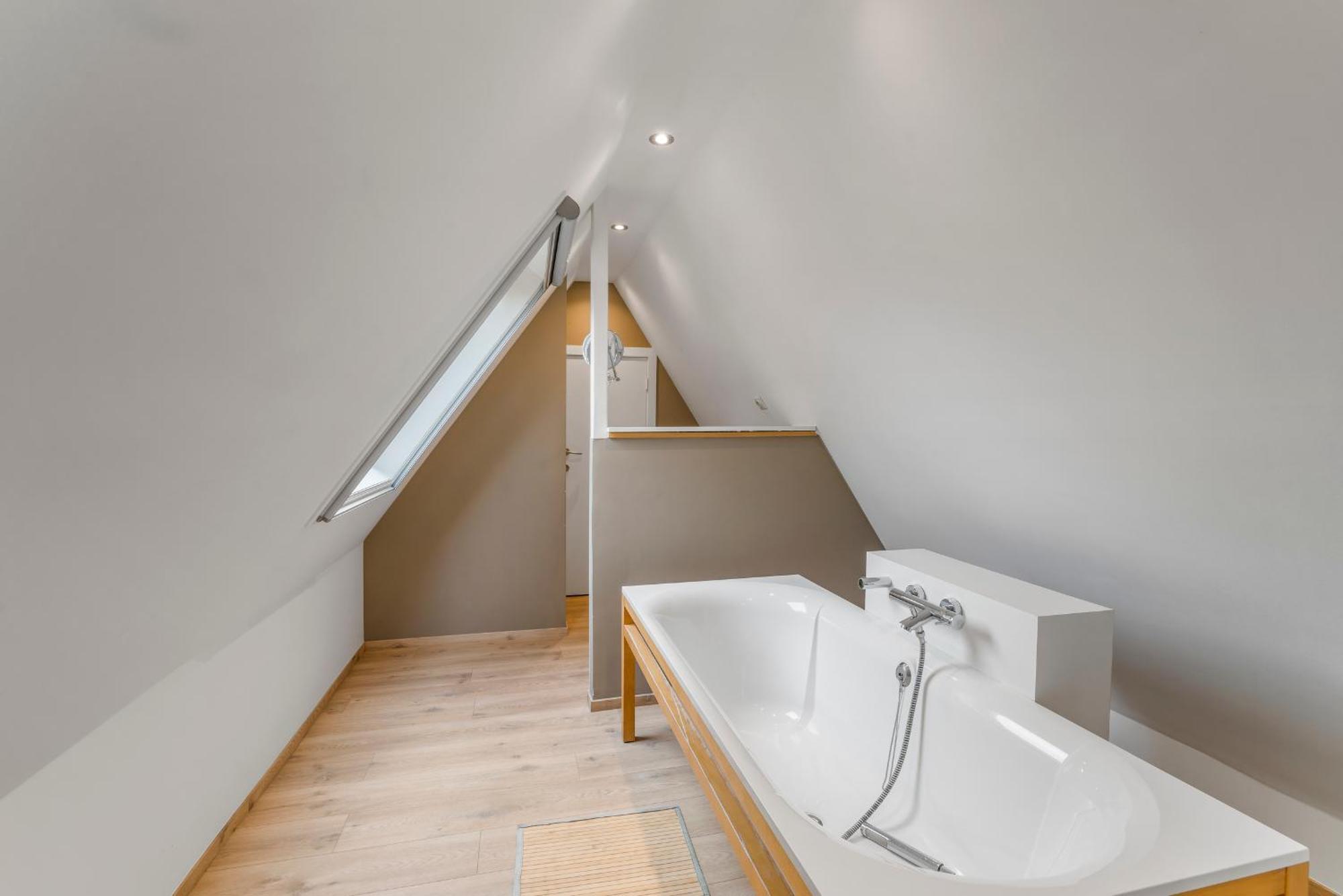 Brugse Charme Huis Met Tuin Aan Het Water 8P بروج المظهر الخارجي الصورة